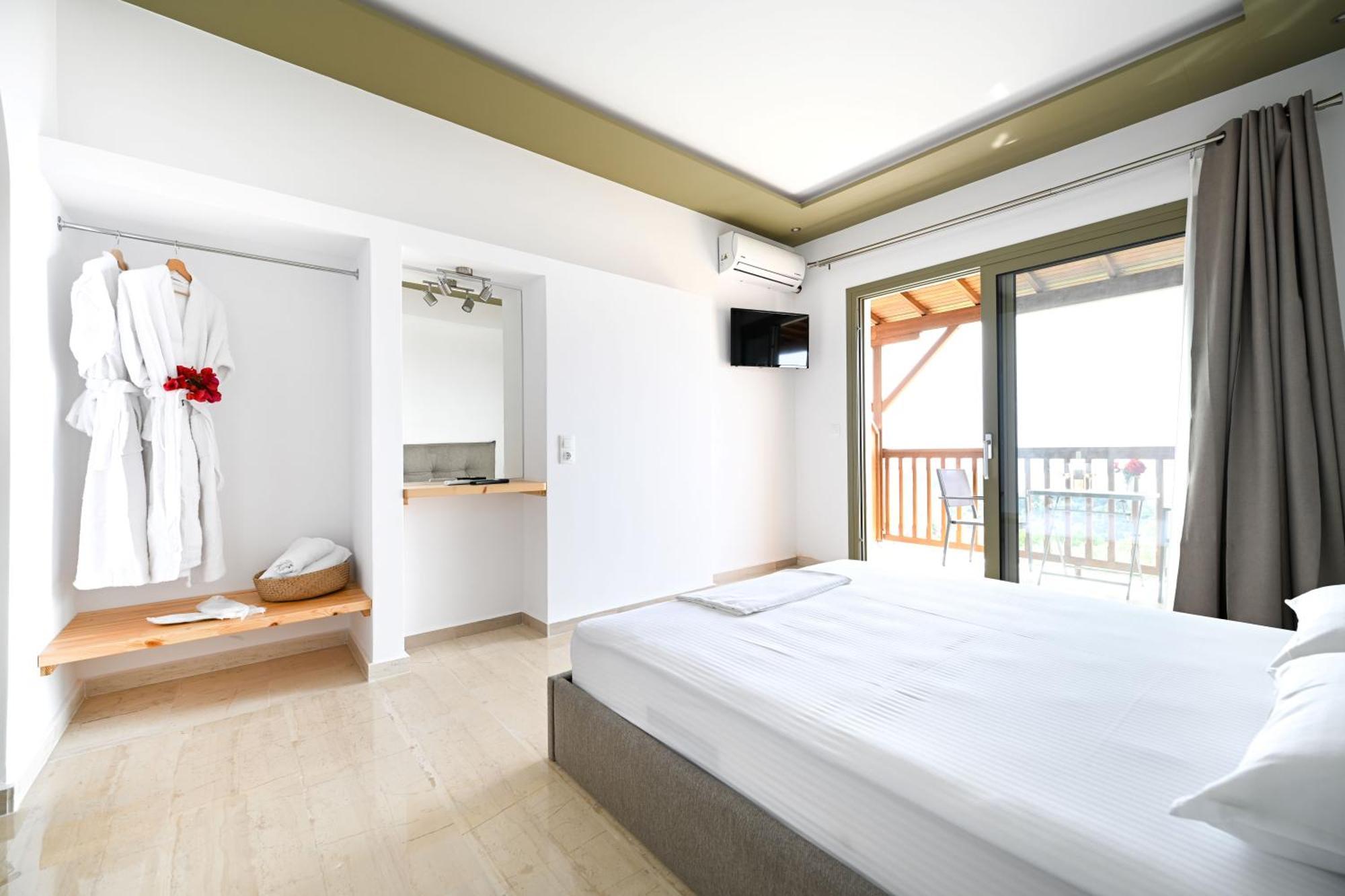 Makis Sea View Studios Скиатос Екстериор снимка