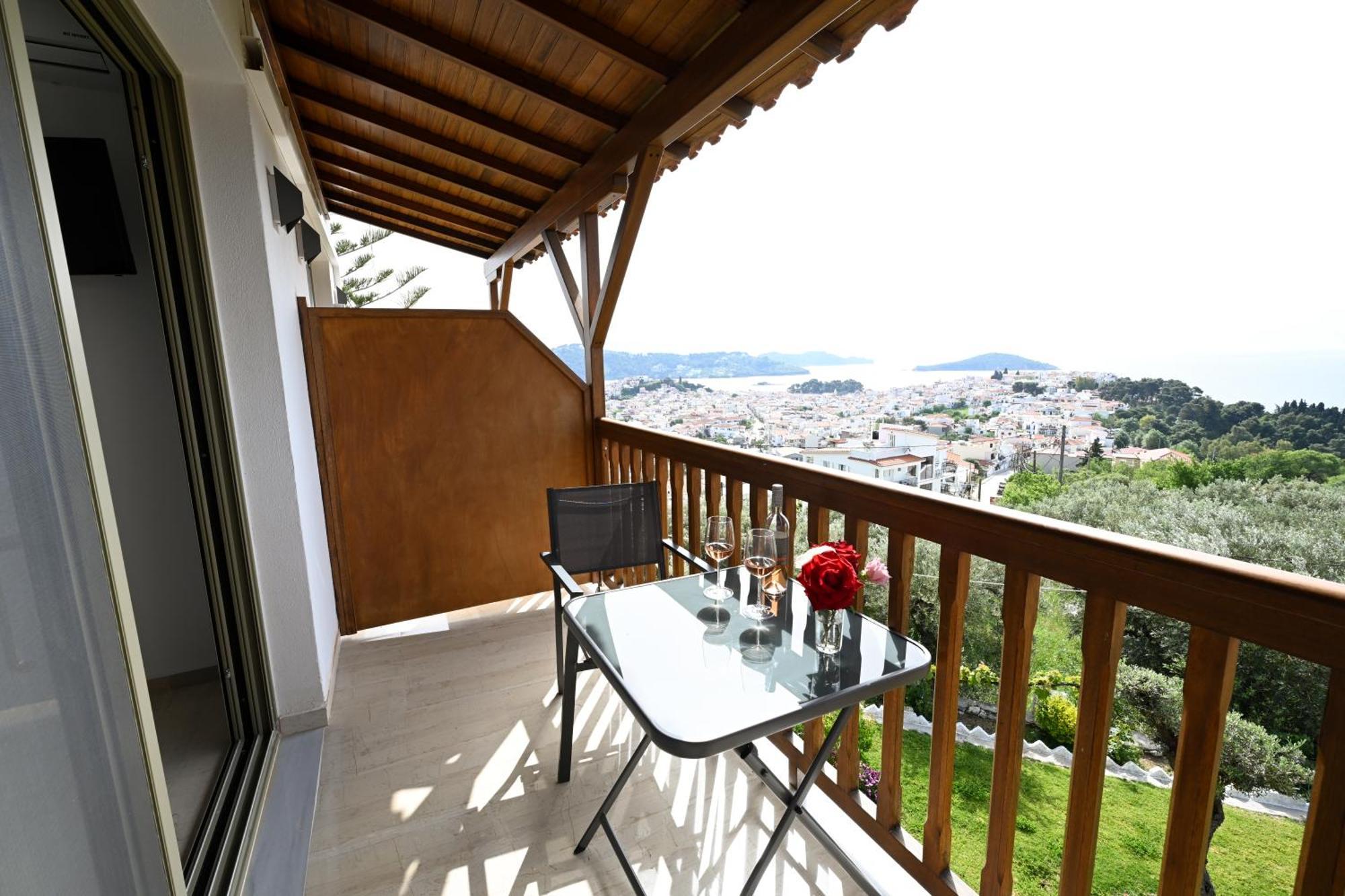 Makis Sea View Studios Скиатос Екстериор снимка